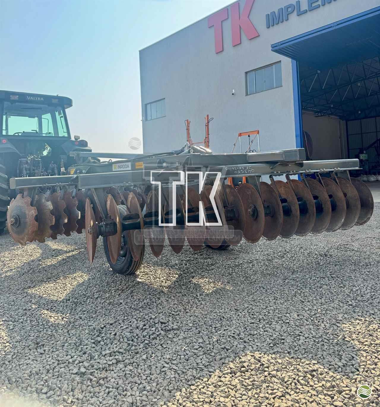 IMPLEMENTOS AGRICOLAS GRADE NIVELADORA NIVELADORA 32 DISCOS TK Tratores NOVA ANDRADINA MATO GROSSO DO SUL MS